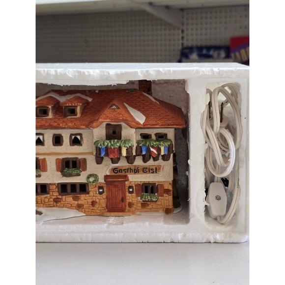 DEPT. 56 GASTHOF EISL - ALPINE VILLAGE #65404  With Box - Picture 7 of 10